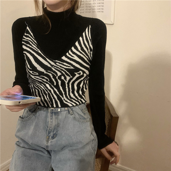 Γυναικεία αμάνικι μπλούζα με άνιμαλ μοτίβο και λεπτά τιραντάκια