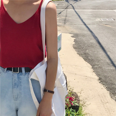 Γυναικείο φανελάκι λεπτό πλεκτό με λαιμόκοψη