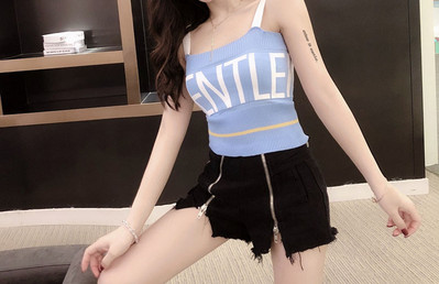 Καθημερινή γυναικεία αμάνικι μπλούζα με επιγραφή