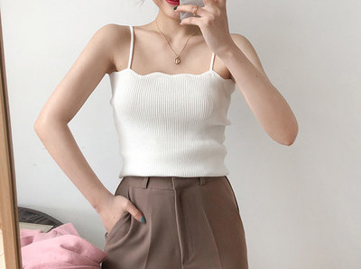 Maieu de damă cu decolteu pătrat și bucle