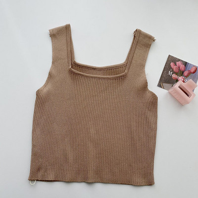 Καθημερινή γυναικεία αμάνικι μπλούζα με τετράγωνο ντεκολτέ και φαρδιά τιραντάκια