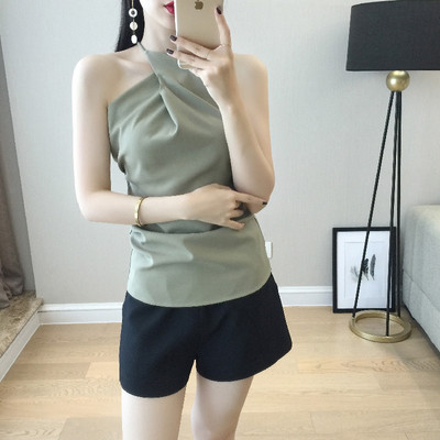 Γυναικεία ασύμμετρη αμάνικι μπλούζα 