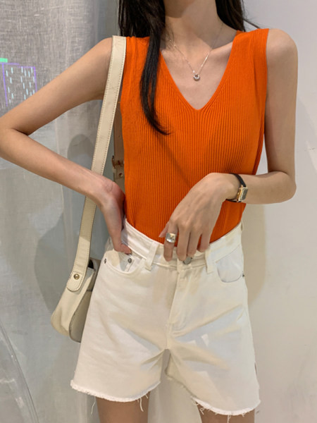 Top de damă model nou cu decolteu în V