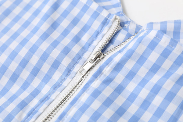 Κοντό καρό αμάνικο με κορδόνια και κουμπιά