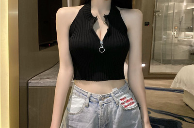 Γυναικεία αμάνικι μπλούζα με φερμουάρ και ημι-υψηλό γιακά