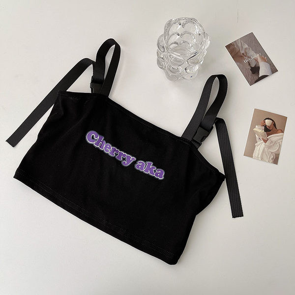 Top scurt dama model nou cu aplicare in culoarea neagra