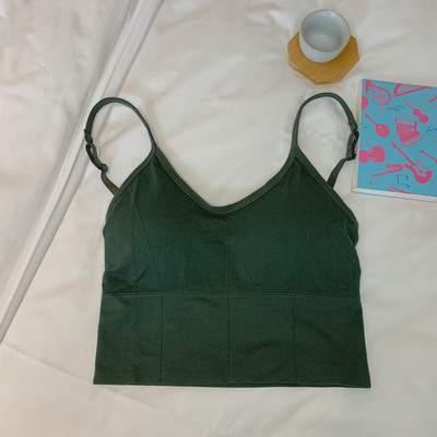 Maieu curat zilnic, cu bretele subțiri