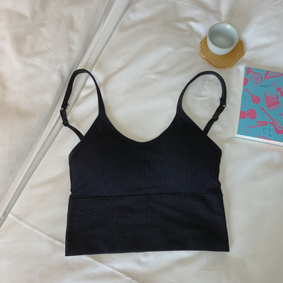 Maieu curat zilnic, cu bretele subțiri