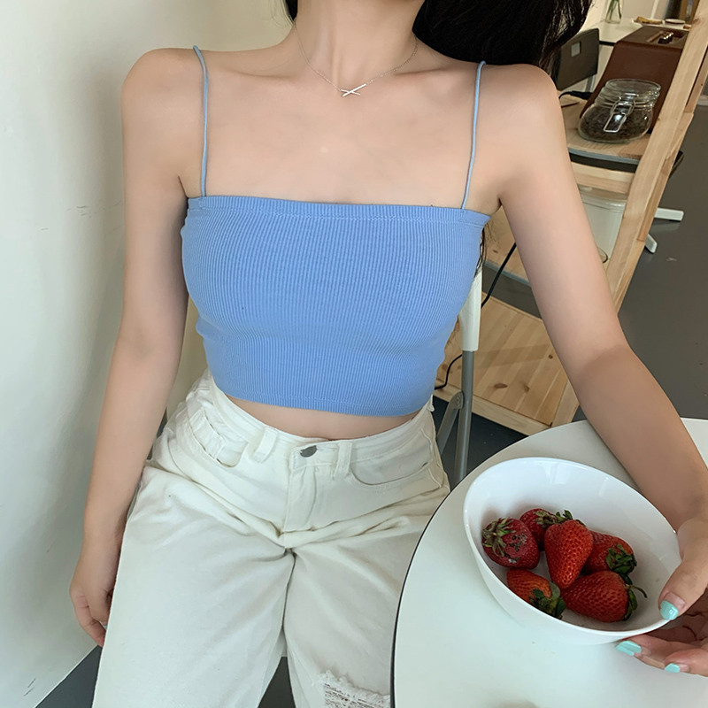 Top scurt de damă cu bretele subțiri și decolteu pătrat