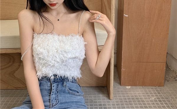 Maieu modern de damă cu franjuri și bretele subțiri