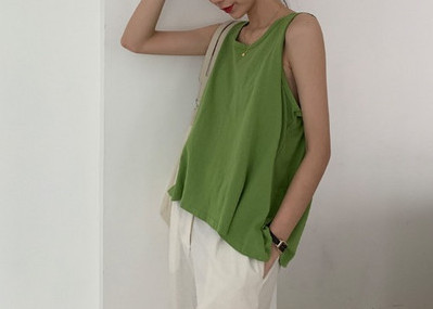 Top de damă model simplu cu decolteu în formă de O