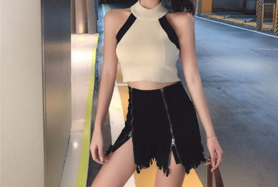 Νέο μοντέλο γυναικείο αμάνικο μπλουζάκι με χαμηλό γιακά