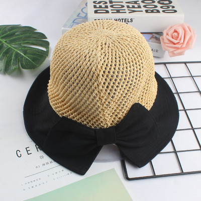 Pălărie de paie pentru femei cu panglică