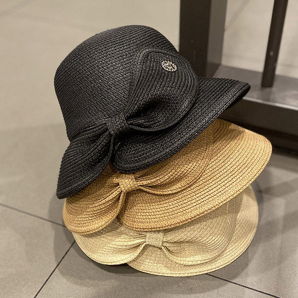 Palarie de paie dama cu panglica si element metalic