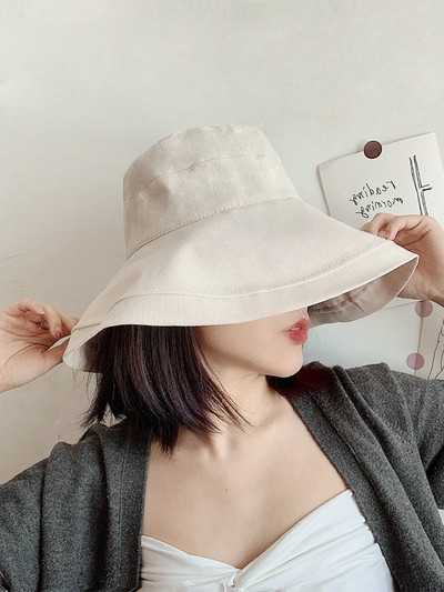 Γυναικείο καπέλο με περιφέρεια