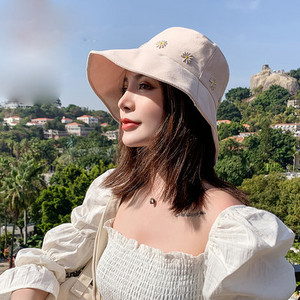 Pălărie de pescuit de damă modernă cu broderie - două modele