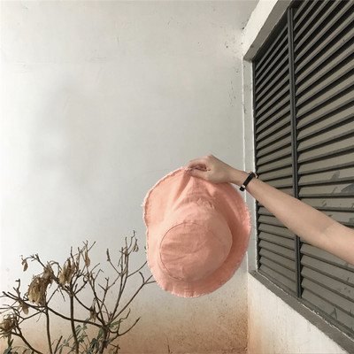 Γυναικείο καπέλο με σκισμένο μοτίβο