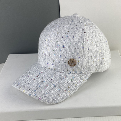 Γυναικείο καπέλο νέο μοντέλο με γείσο και πούλιες