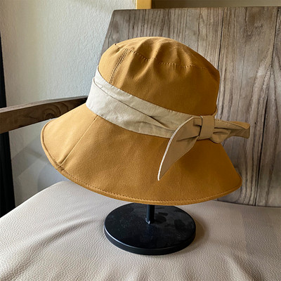 Γυναικείο καπέλο κατάλληλο για το καλοκαίρι με κορδέλα