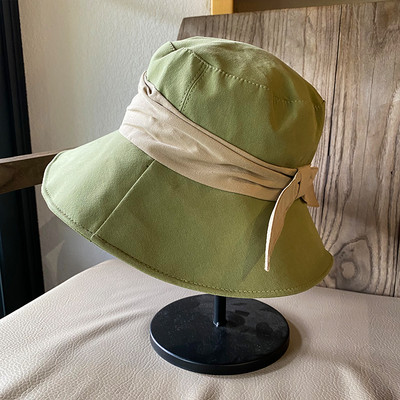 Γυναικείο καπέλο κατάλληλο για το καλοκαίρι με κορδέλα