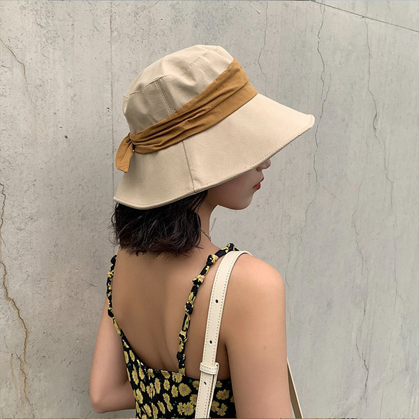 Γυναικείο καπέλο κατάλληλο για το καλοκαίρι με κορδέλα