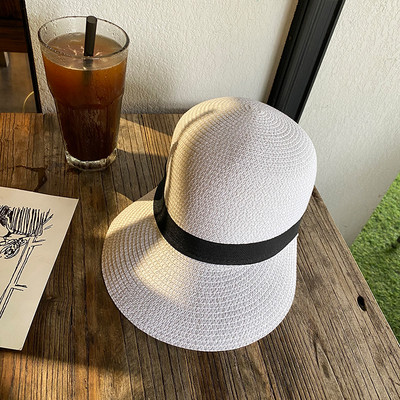 Γυναικείο ψάθινο καπέλο με γείσο σε τέσσερα χρώματα