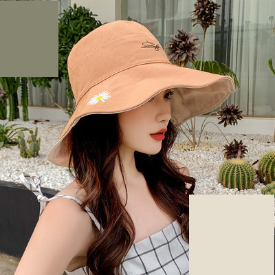 Palarie de dama cu franjuri si broderie de flori