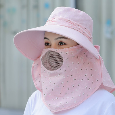 Ležerna ženska kapa sa resama i šal u više boja