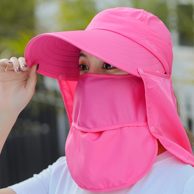 Ležerna ženska kapa sa resama i šal u više boja