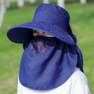 Ležerna ženska kapa sa resama i šal u više boja