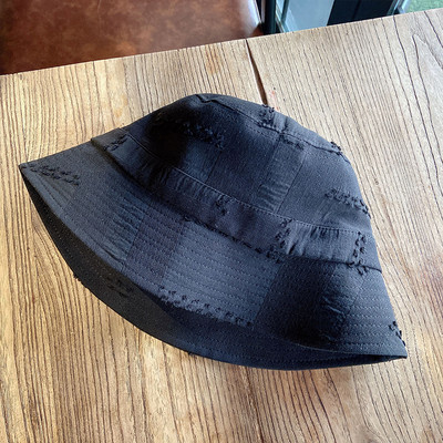 Καθημερινό γυναικείο καπέλο σε τρία χρώματα