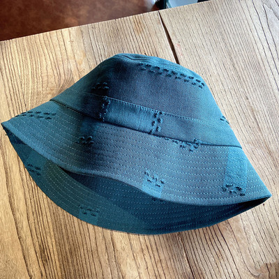 Καθημερινό γυναικείο καπέλο σε τρία χρώματα