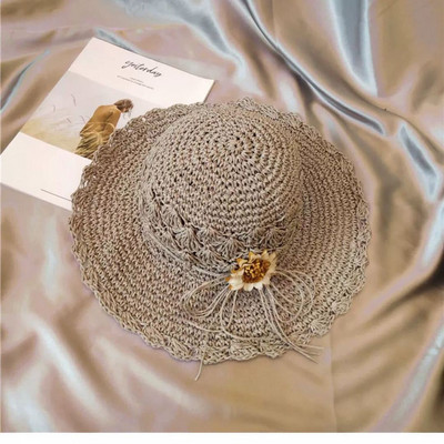 Pălărie de paie pentru femei pentru vară - mai multe modele