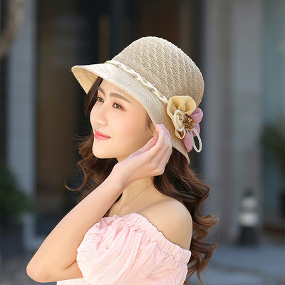 Model nou de pălărie de damă cu elemente 3D