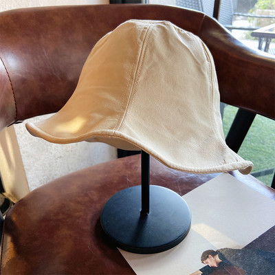 Γυναικείο καπέλο απλό μοντέλο σε διαφορετικά χρώματα