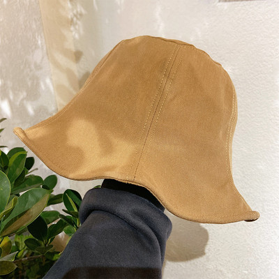 Γυναικείο καπέλο απλό μοντέλο σε διαφορετικά χρώματα