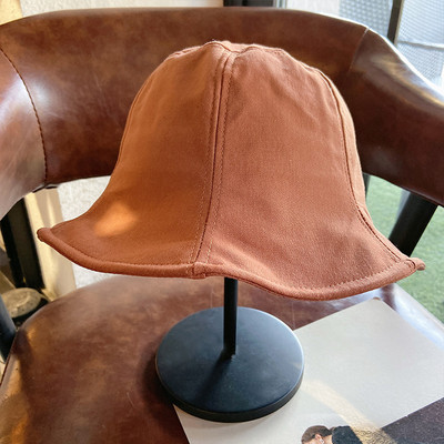 Γυναικείο καπέλο απλό μοντέλο σε διαφορετικά χρώματα