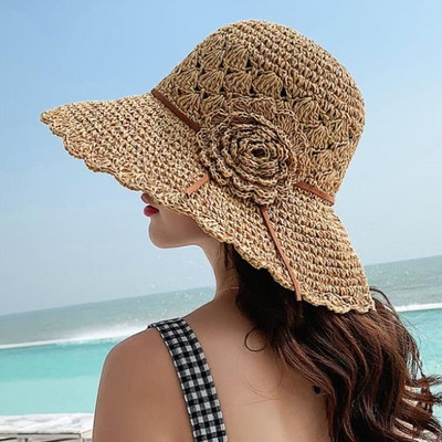 Πλεκτό γυναικείο καπέλο με περιφέρια