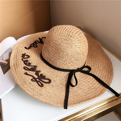 Actuala palarie de dama cu franjuri - mai multe modele