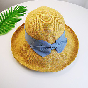 Pălărie de paie pentru femei cu vizor și panglică