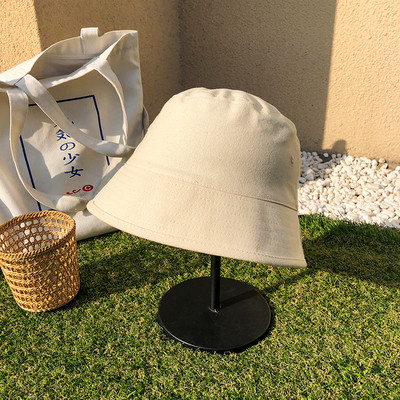 Γυναικείο μονόχρωμο καπέλο σε διάφορα χρώματα