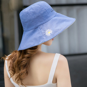 Pălărie de damă modernă cu panglică și franjuri - mai multe modele