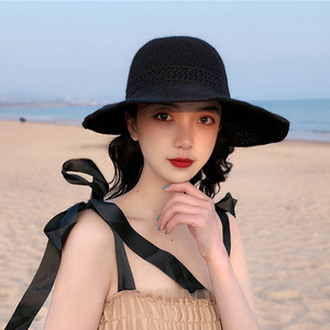 Pălărie de damă modernă cu panglică și franjuri - mai multe modele