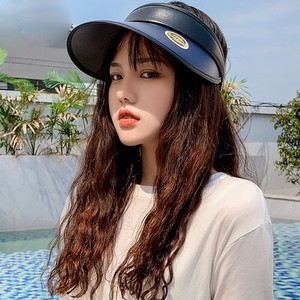 Pălărie de damă modernă cu panglică și franjuri - mai multe modele