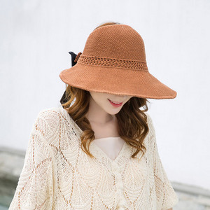 Pălărie de damă modernă cu panglică și franjuri - mai multe modele