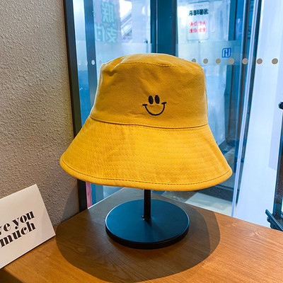 Palarie dama cu broderie - tip idiot