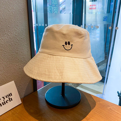 Palarie dama cu broderie - tip idiot