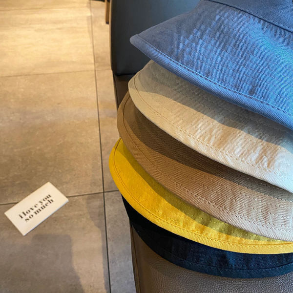 Palarie dama cu broderie - tip idiot