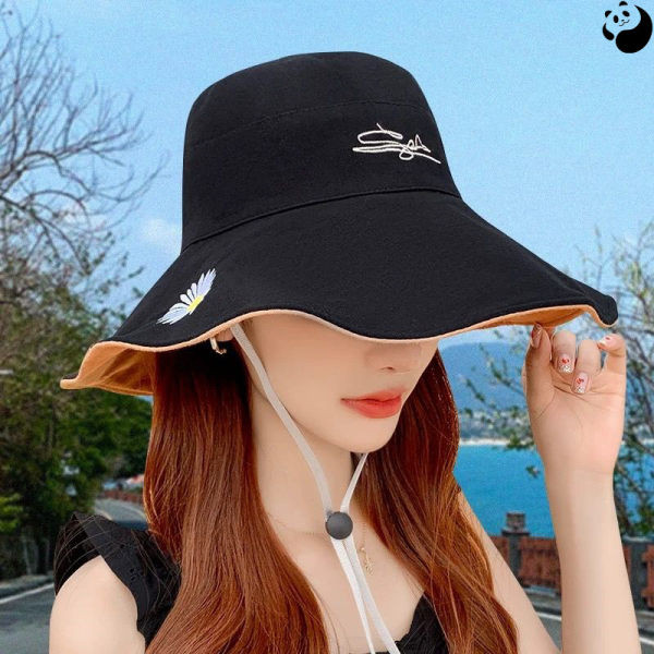 Γυναικείο υφασμάτινο καπέλο με κέντημα