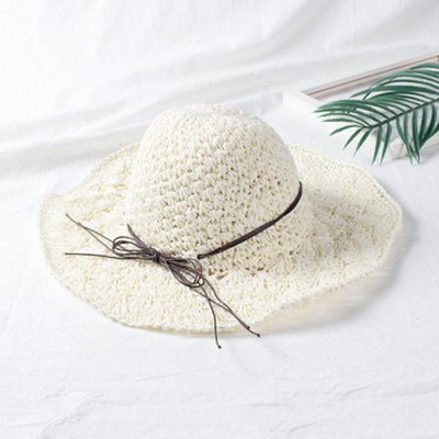 Palarie de paie de dama cu franjuri